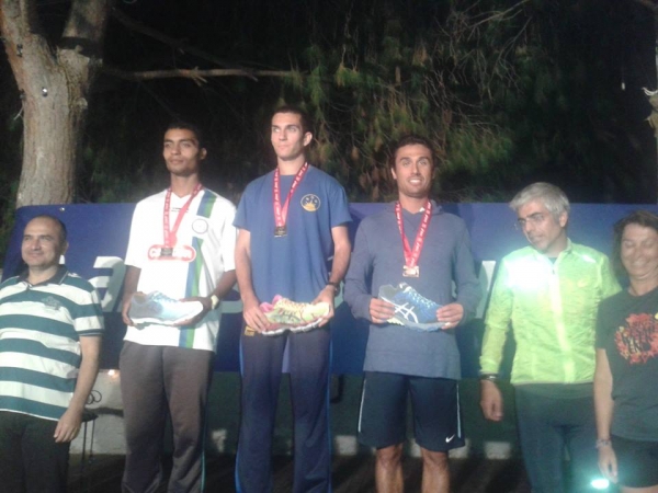 1&omicron;&sigmaf; &sigma;&tau;&omicron;&nu; 1&omicron; &Eta;&mu;&iota;&mu;&alpha;&rho;&alpha;&theta;ώ&nu;&iota;&omicron; &sigma;&tau;&omicron;&nu; &Tau;&sigma;&epsilon;&sigma;&mu;έ &omicron; &Kappa;&upsilon;&rho;&iota;ά&kappa;&omicron;&sigmaf; &Sigma;&upsilon;&mu;&iota;&rho;ώ&tau;&eta;&sigmaf; !!!!!