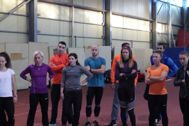 &Omicron;&iota; &kappa;&omicron;&rho;&upsilon;&phi;&alpha;ί&omicron;&iota; &sigma;&pi;&rho;ί&nu;&tau;&epsilon;&rho; &delta;&epsilon;ί&chi;&nu;&omicron;&upsilon;&nu; &tau;&omicron;&nu; &delta;&rho;ό&mu;&omicron;