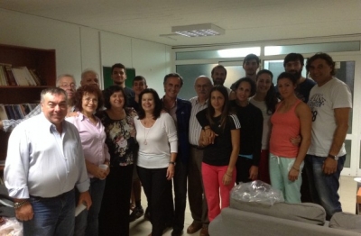 &Omicron; &Sigma;&Phi;&Kappa;&Alpha; &kappa;ό&beta;&epsilon;&iota; &pi;ί&tau;&alpha; &sigma;&tau;&omicron;&upsilon;&sigmaf; &alpha;&theta;&lambda;&eta;&tau;έ&sigmaf;