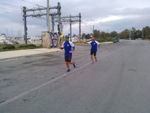 &Delta;&Epsilon;&Lambda;&Tau;&Iota;&Omicron; &Tau;&Upsilon;&Pi;&Omicron;&Upsilon; - &Omicron;  &alpha;&theta;&lambda;&eta;&tau;ή&sigmaf; &tau;&omicron;&upsilon; &Gamma;&Sigma; &Gamma;&lambda;&upsilon;&phi;ά&delta;&alpha;&sigmaf;, &Kappa;&omega;&nu;&sigma;&tau;&alpha;&nu;&tau;ί&nu;&omicron;&sigmaf; &Sigma;&upsilon;&kappa;&iota;ώ&tau;&eta;&sigmaf;, &sigma;&upsilon;&mu;&mu;&epsilon;&tau;&epsilon;ί&chi;&epsilon; &sigma;&tau;&alpha; 10 km &sigma;&tau;&omicron; 2&omicron; ATTIKA RUN &sigma;&tau;&omicron;&nu; &Pi;&epsilon;&iota;&rho;&alpha;&iota;ά