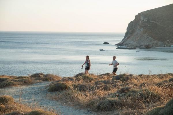 &Delta;&Epsilon;&Lambda;&Tau;&Iota;&Omicron; &Tau;&Upsilon;&Pi;&Omicron;&Upsilon; - &Mu;&epsilon;&tau;&alpha;&gamma;&omega;&nu;&iota;&sigma;&tau;&iota;&kappa;ό &delta;&epsilon;&lambda;&tau;ί&omicron; Folegandros Sunset Trail