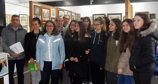 &Delta;&Epsilon;&Lambda;&Tau;&Iota;&Omicron; &Tau;&Upsilon;&Pi;&Omicron;&Upsilon; - &Sigma;&tau;&omicron; &mu;&omicron;&upsilon;&sigma;&epsilon;ί&omicron; ... &tau;&omega;&nu; Ά&theta;&lambda;&omega;&nu;