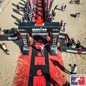 IRONMAN&reg; 70.3&reg; Vouliagmeni, Greece: &Tau;&omicron; &kappa;&omicron;&rho;&upsilon;&phi;&alpha;ί&omicron; &tau;&rho;&iota;&alpha;&theta;&lambda;&eta;&tau;&iota;&kappa;ό &gamma;&epsilon;&gamma;&omicron;&nu;ό&sigmaf; &epsilon;&pi;&iota;&sigma;&tau;&rho;έ&phi;&epsilon;&iota; &sigma;&tau;&iota;&sigmaf; 22 &Omicron;&kappa;&tau;&omega;&beta;&rho;ί&omicron;&upsilon;, &sigma;&tau;&omicron;&nu; &Delta;ή&mu;&omicron; &Beta;ά&rho;&eta;&sigmaf;-&Beta;&omicron;ύ&lambda;&alpha;&sigmaf;-&Beta;&omicron;&upsilon;&lambda;&iota;&alpha;&gamma;&mu;έ&nu;&eta;&sigmaf;