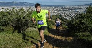 &Tau;&omicron; 6&omicron; Veikou Trail έ&gamma;&rho;&alpha;&psi;&epsilon; &iota;&sigma;&tau;&omicron;&rho;ί&alpha;. &Rho;&epsilon;&kappa;ό&rho; &omicron; &Gamma;&iota;ώ&rho;&gamma;&omicron;&sigmaf; &Delta;&iota;&alpha;&lambda;&epsilon;&kappa;&tau;ό&sigmaf;