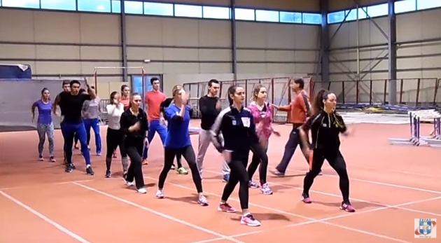 &Tau;&omicron; &pi;&rho;ώ&tau;&omicron; &pi;&rho;&omicron;&pi;&omicron;&nu;&eta;&tau;&iota;&kappa;ό &kappa;&alpha;&mu;&pi; &mu;έ&sigma;&alpha; &alpha;&pi;ό &tau;&alpha; ... &mu;ά&tau;&iota;&alpha; &tau;&omega;&nu; &alpha;&theta;&lambda;&eta;&tau;ώ&nu; (&Beta;&Iota;&Nu;&Tau;&Epsilon;&Omicron;)