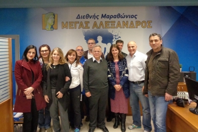 &Delta;&Epsilon;&Lambda;&Tau;&Iota;&Omicron; &Tau;&Upsilon;&Pi;&Omicron;&Upsilon; - &Tau;&omicron; &Chi;&alpha;&mu;ό&gamma;&epsilon;&lambda;&omicron; &tau;&omicron;&upsilon; &Pi;&alpha;&iota;&delta;&iota;&omicron;ύ&raquo; &kappa;&omicron;&nu;&tau;ά &sigma;&epsilon; &mu;&iota;&kappa;&rho;&omicron;ύ&sigmaf; &kappa;&alpha;&iota; &mu;&epsilon;&gamma;ά&lambda;&omicron;&upsilon;&sigmaf; &delta;&rho;&omicron;&mu;&epsilon;ί&sigmaf; &sigma;&tau;&eta; &mu;&epsilon;&gamma;ά&lambda;&eta; &gamma;&iota;&omicron;&rho;&tau;ή &tau;&eta;&sigmaf; &Mu;&alpha;&kappa;&epsilon;&delta;&omicron;&nu;ί&alpha;&sigmaf;, &tau;&eta;&nu; &Kappa;&upsilon;&rho;&iota;&alpha;&kappa;ή 2 &Alpha;&pi;&rho;&iota;&lambda;ί&omicron;&upsilon;!