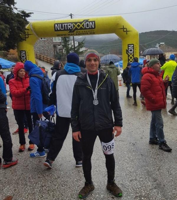 &Delta;&Epsilon;&Lambda;&Tau;&Iota;&Omicron; &Tau;&Upsilon;&Pi;&Omicron;&Upsilon; - &Sigma;&upsilon;&mu;&mu;&epsilon;&tau;&omicron;&chi;έ&sigmaf; &tau;&omega;&nu; &alpha;&theta;&lambda;&eta;&tau;ώ&nu; &tau;&omicron;&upsilon; &Sigma;&upsilon;&lambda;&lambda;ό&gamma;&omicron;&upsilon; &Mu;&alpha;&rho;&alpha;&theta;&omega;&nu;&omicron;&delta;&rho;ό&mu;&omega;&nu; &Lambda;ά&rho;&iota;&sigma;&alpha;&sigmaf; &sigma;&tau;&omicron; Kavala Winter Run