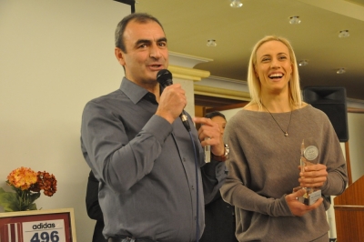 &Pi;&lambda;ή&theta;&omicron;&sigmaf; &kappa;ό&sigma;&mu;&omicron;&upsilon; &kappa;&alpha;&iota; &pi;&omicron;&lambda;&lambda;ά &chi;&alpha;&mu;ό&gamma;&epsilon;&lambda;&alpha; &sigma;&tau;&iota;&sigmaf; &beta;&rho;&alpha;&beta;&epsilon;ύ&sigma;&epsilon;&iota;&sigmaf; &tau;&omicron;&upsilon; &Sigma;&Phi;&Kappa;&Alpha;