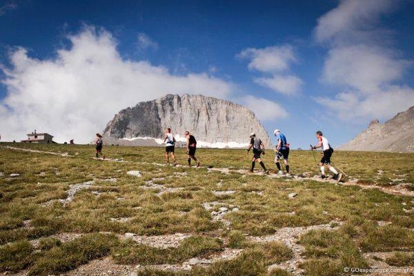 &Delta;&Epsilon;&Lambda;&Tau;&Iota;&Omicron; &Tau;&Upsilon;&Pi;&Omicron;&Upsilon; - Olympus Marathon 2015 - 12&eta; &chi;&rho;&omicron;&nu;&iota;ά &sigma;&upsilon;&nu;&epsilon;&chi;&omicron;ύ&sigmaf; &pi;&alpha;&rho;&omicron;&upsilon;&sigma;ί&alpha;&sigmaf; &tau;&omicron;&upsilon; &sigma;ύ&lambda;&lambda;&omicron;&gamma;&omicron;&upsilon; &delta;&rho;&omicron;&mu;έ&omega;&nu; &Phi;&theta;&iota;ώ&tau;&iota;&delta;&alpha;&sigmaf; &eta; "&Tau;&rho;&alpha;&chi;ί&nu;&alpha;" &gamma;&iota;&alpha; &tau;&eta; &Lambda;&alpha;&mu;ί&alpha;