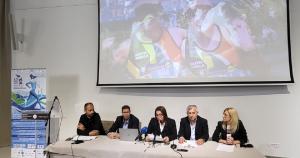 &Eta; &Rho;ό&delta;&omicron;&sigmaf; &alpha;&nu;&omicron;ί&gamma;&epsilon;&iota; &tau;&eta;&nu; &alpha;&gamma;&kappa;&alpha;&lambda;&iota;ά &tau;&eta;&sigmaf; &sigma;&tau;&omicron;&upsilon;&sigmaf; &delta;&rho;&omicron;&mu;&epsilon;ί&sigmaf; &tau;&omicron;&upsilon; 7&omicron;&upsilon; &Delta;&iota;&epsilon;&theta;&nu;&omicron;ύ&sigmaf; &Mu;&alpha;&rho;&alpha;&theta;&omega;&nu;ί&omicron;&upsilon; &tau;&omicron;&upsilon; &nu;&eta;&sigma;&iota;&omicron;ύ