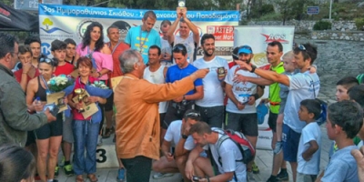 &Sigma;&tau;&alpha; &mu;&omicron;&nu;&omicron;&pi;ά&tau;&iota;&alpha; &tau;&omicron;&upsilon; &Pi;&alpha;&pi;&alpha;&delta;&iota;&alpha;&mu;ά&nu;&tau;&eta;