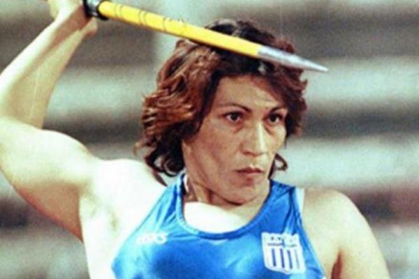 &Sigma;&alpha;&nu; &sigma;ή&mu;&epsilon;&rho;&alpha; &eta; Ά&nu;&nu;&alpha; &Beta;&epsilon;&rho;&omicron;ύ&lambda;&eta; &kappa;&alpha;&tau;&alpha;&kappa;&tau;ά &tau;&eta;&nu; 3&eta; &theta;έ&sigma;&eta; &sigma;&tau;&omicron;&nu; &alpha;&kappa;&omicron;&nu;&tau;&iota;&sigma;&mu;ό &sigma;&tau;&omicron; 1&omicron; &Pi;&alpha;&gamma;&kappa;ό&sigma;&mu;&iota;&omicron; &Pi;&rho;&omega;&tau;ά&theta;&lambda;&eta;&mu;&alpha; &tau;&omicron;&upsilon; &Epsilon;&lambda;&sigma;ί&nu;&kappa;&iota;