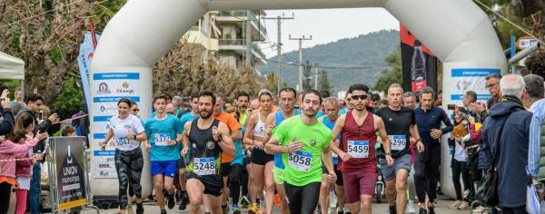 &Epsilon;&kappa;&alpha;&tau;&omicron;&nu;&tau;ά&delta;&epsilon;&sigmaf; &delta;&rho;&omicron;&mu;&epsilon;ί&sigmaf; έ&tau;&rho;&epsilon;&xi;&alpha;&nu; &gamma;&iota;&alpha; &tau;&omicron;&nu; &alpha;&upsilon;&tau;&iota;&sigma;&mu;ό &sigma;&tau;&omicron;&nu; 7&omicron; &Alpha;&gamma;ώ&nu;&alpha; &Delta;&rho;ό&mu;&omicron;&upsilon; &Pi;ό&lambda;&eta;&sigmaf; &Pi;&alpha;&pi;ά&gamma;&omicron;&upsilon;-&Chi;&omicron;&lambda;&alpha;&rho;&gamma;&omicron;ύ &laquo;&Tau;&rho;έ&chi;&omicron;&upsilon;&mu;&epsilon; &gamma;&iota;&alpha; &tau;&omicron;&nu; &alpha;&upsilon;&tau;&iota;&sigma;&mu;ό&raquo;