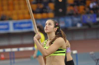 &Mu;&pi;ί&nu;&tau;&gamma;&kappa;&omicron;&zeta; 2016: &Tau;&omicron; &pi;ά&lambda;&epsilon;&psi;&epsilon; &eta; &Alpha;&delta;&alpha;&mu;&omicron;&pi;&omicron;ύ&lambda;&omicron;&upsilon;, &omicron;&iota; &epsilon;&lambda;&lambda;&eta;&nu;&iota;&kappa;έ&sigmaf; &pi;&alpha;&rho;&omicron;&upsilon;&sigma;ί&epsilon;&sigmaf; &tau;&eta;&sigmaf; &delta;&epsilon;ύ&tau;&epsilon;&rho;&eta;&sigmaf; &eta;&mu;έ&rho;&alpha;&sigmaf;