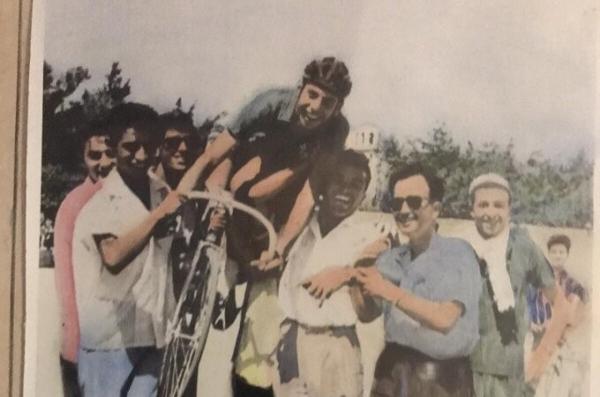 &Omicron; &Phi;ά&nu;&eta;&sigmaf; &Kappa;&omicron;&kappa;&kappa;&iota;&nu;&omicron;&mu;ά&gamma;&omicron;&upsilon;&lambda;&omicron;&sigmaf; &sigma;&tau;&eta; &Rho;ό&delta;&omicron; &gamma;&iota;&alpha; &tau;&eta;&nu; 5&eta; HISTORICA