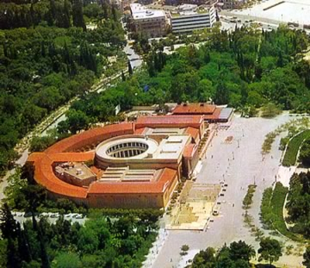 5&omicron;&sigmaf; &Eta;&mu;&iota;-&Mu;&alpha;&rho;&alpha;&theta;ώ&nu;&iota;&omicron;&sigmaf;. &Tau;&rho;έ&xi;&tau;&epsilon; &sigma;&upsilon;&nu;&tau;&rho;&omicron;&phi;&iota;ά &mu;&epsilon; &hellip; &tau;&eta;&nu; &iota;&sigma;&tau;&omicron;&rho;ί&alpha; (3&omicron; &Mu;έ&rho;&omicron;&sigmaf;)