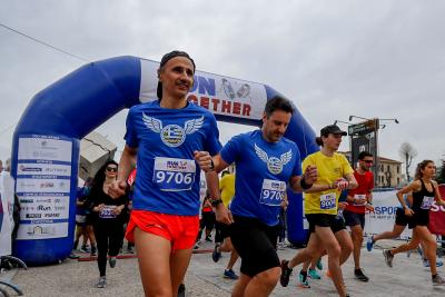 &Mu;&omicron;&nu;&alpha;&delta;&iota;&kappa;έ&sigmaf; &sigma;&tau;&iota;&gamma;&mu;έ&sigmaf; &alpha;&pi;ό &tau;&omicron; Run Together Thessaloniki 2020 &sigma;&tau;&omicron; &epsilon;&pi;ί&sigma;&eta;&mu;&omicron; &beta;ί&nu;&tau;&epsilon;&omicron; &tau;&eta;&sigmaf; &delta;&iota;&omicron;&rho;&gamma;ά&nu;&omega;&sigma;&eta;&sigmaf;