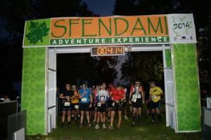&Delta;&Epsilon;&Lambda;&Tau;&Iota;&Omicron; &Tau;&Upsilon;&Pi;&Omicron;&Upsilon; - Ό&lambda;&alpha; &epsilon;ί&nu;&alpha;&iota; έ&tau;&omicron;&iota;&mu;&alpha; &gamma;&iota;&alpha; &tau;&omicron; 6&omicron; sfendami Night Trail 2015