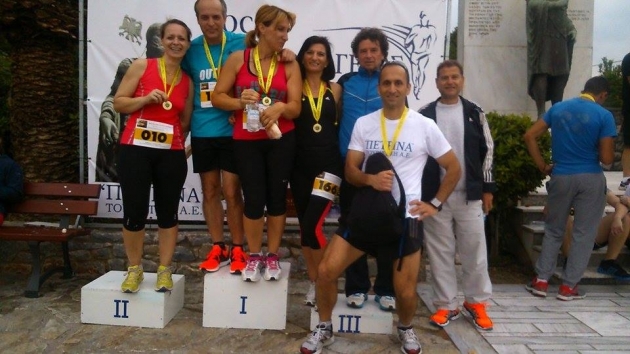 &Delta;&Epsilon;&Lambda;&Tau;&Iota;&Omicron; &Tau;&Upsilon;&Pi;&Omicron;&Upsilon; - &Mu;&epsilon; 6 &delta;&rho;&omicron;&mu;&epsilon;ί&sigmaf; &omicron; &Sigma;&Delta;&Upsilon;&Mu; &sigma;&tau;&omicron;&nu; 9&deg; &Pi;&alpha;&lambda;&alpha;&iota;&omicron;&lambda;ό&gamma;&epsilon;&iota;&omicron; &Delta;&rho;ό&mu;&omicron; &sigma;&tau;&omicron; &Mu;&upsilon;&sigma;&tau;&rho;ά