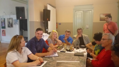 &Delta;&Epsilon;&Lambda;&Tau;&Iota;&Omicron; &Tau;&Upsilon;&Pi;&Omicron;&Upsilon; - &Delta;ή&mu;&omicron;&sigmaf; &Kappa;&alpha;&tau;&epsilon;&rho;ί&nu;&eta;&sigmaf;: &Sigma;ύ&sigma;&kappa;&epsilon;&psi;&eta; &gamma;&iota;&alpha; &tau;&omicron;&nu; &alpha;&gamma;ώ&nu;&alpha; &delta;&rho;ό&mu;&omicron;&upsilon; TEN TEN RUN (&Delta;έ&kappa;&alpha; &sigma;&tau;&omicron; &Delta;έ&kappa;&alpha;)