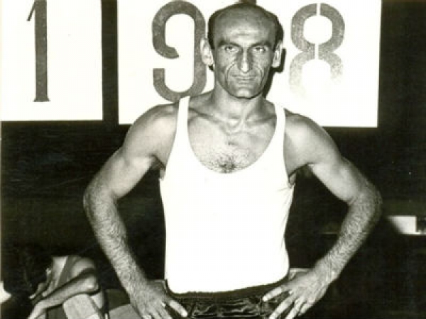 8&alpha; &Chi;&epsilon;&iota;&mu;&omega;&nu;ί&delta;&epsilon;&iota;&alpha; &tau;&eta;&nu; &Kappa;&upsilon;&rho;&iota;&alpha;&kappa;ή