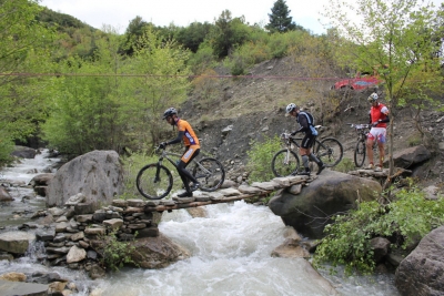 Ά&theta;&lambda;&omicron;&sigmaf; &Tau;&zeta;&omicron;&upsilon;&mu;έ&rho;&kappa;&omega;&nu; 2015