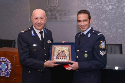 &Delta;&Epsilon;&Lambda;&Tau;&Iota;&Omicron; &Tau;&Upsilon;&Pi;&Omicron;&Upsilon; - &Omicron;&iota; &Omicron;&lambda;&upsilon;&mu;&pi;&iota;&omicron;&nu;ί&kappa;&epsilon;&sigmaf; &kappa;&alpha;&iota; &Pi;&rho;&omega;&tau;&alpha;&theta;&lambda;&eta;&tau;έ&sigmaf; &tau;&eta;&sigmaf; &Epsilon;&lambda;&lambda;&eta;&nu;&iota;&kappa;ή&sigmaf; &Alpha;&sigma;&tau;&upsilon;&nu;&omicron;&mu;ί&alpha;&sigmaf; &laquo;&tau;&rho;έ&chi;&omicron;&upsilon;&nu;&raquo; &sigma;&tau;&omicron;&nu; 9&omicron; &Pi;&omicron;&sigma;&epsilon;&iota;&delta;ώ&nu;&iota;&omicron; &Eta;&mu;&iota;&mu;&alpha;&rho;&alpha;&theta;ώ&nu;&iota;&omicron; &gamma;&iota;&alpha; &tau;&omicron;&upsilon;&sigmaf; &sigma;&kappa;&omicron;&pi;&omicron;ύ&sigmaf;  &tau;&omicron;&upsilon; &Pi;&alpha;&nu;&epsilon;&lambda;&lambda;ή&nu;&iota;&omicron;&upsilon; &Sigma;ύ&lambda;&lambda;&omicron;&gamma;&omicron;&upsilon; &Pi;&rho;&omicron;&sigma;&alpha;&rho;&mu;&omicron;&sigma;&mu;έ&nu;&omega;&nu; &Delta;&rho;&alpha;&sigma;&tau;&eta;&rho;&iota;ό&tau;&eta;&tau;&omega;&nu; &laquo;Ά&lambda;&mu;&alpha;&raquo;!