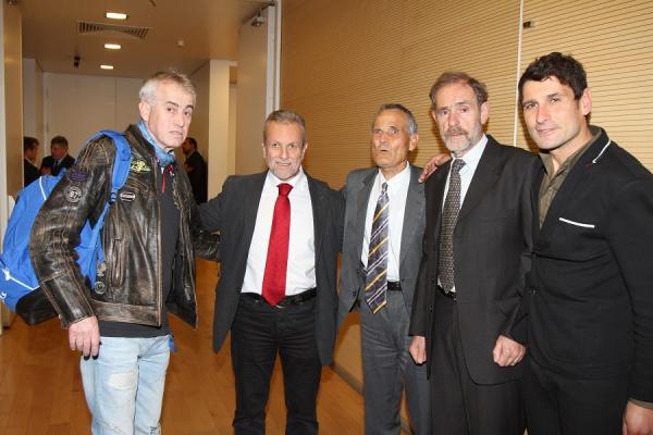 &Delta;&Epsilon;&Lambda;&Tau;&Iota;&Omicron; &Tau;&Upsilon;&Pi;&Omicron;&Upsilon; - Έ&nu;&alpha;&sigmaf; &chi;&rho;ό&nu;&omicron;&sigmaf;, &sigma;&alpha;&nu; &sigma;ή&mu;&epsilon;&rho;&alpha; &omicron; &Kappa;&Epsilon;&Rho;&Kappa; &xi;&epsilon;&kappa;ί&nu;&eta;&sigma;&epsilon; &tau;&omicron; &tau;&alpha;&xi;ί&delta;&iota; &tau;&omicron;&upsilon; &sigma;&tau;&iota;&sigmaf; &alpha;&pi;έ&rho;&alpha;&nu;&tau;&epsilon;&sigmaf; &delta;&iota;&alpha;&delta;&rho;&omicron;&mu;έ&sigmaf; &tau;&omicron;&upsilon; &Sigma;ύ&mu;&pi;&alpha;&nu;&tau;&omicron;&sigmaf;