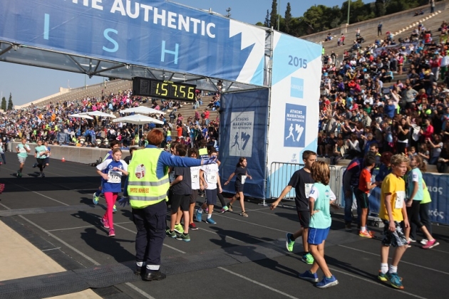 &Tau;&alpha; &pi;&alpha;&iota;&delta;&iota;ά &laquo;&omicron;&delta;&eta;&gamma;&omicron;ύ&nu;&raquo; &tau;&omicron;&nu; &Alpha;&upsilon;&theta;&epsilon;&nu;&tau;&iota;&kappa;ό &Mu;&alpha;&rho;&alpha;&theta;ώ&nu;&iota;&omicron; &Alpha;&theta;ή&nu;&alpha;&sigmaf;