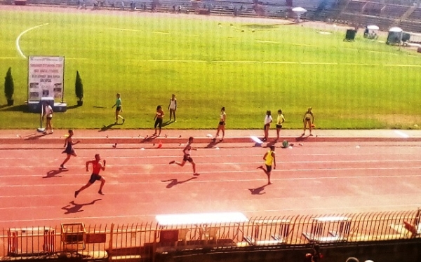 &Lambda;ά&rho;&iota;&sigma;&alpha;, &pi;&rho;&omega;&tau;ά&theta;ή&mu;&alpha; &Nu;έ&omega;&nu; &Alpha;/&Gamma;. 1&eta; &eta;&mu;έ&rho;&alpha; &alpha;&pi;ό&gamma;&epsilon;&upsilon;&mu;&alpha;, &alpha;&pi;&omicron;&tau;&epsilon;&lambda;έ&sigma;&mu;&alpha;&tau;&alpha;