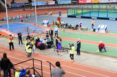 &Tau;&eta;&nu; &kappa;&omicron;&rho;&upsilon;&phi;&alpha;ί&alpha; &epsilon;&pi;ί&delta;&omicron;&sigma;&eta; ό&lambda;&omega;&nu; &tau;&omega;&nu; &epsilon;&pi;&omicron;&chi;ώ&nu; &sigma;&tau;&omicron;&nu; &kappa;ό&sigma;&mu;&omicron; &pi;έ&tau;&upsilon;&chi;&epsilon; &omicron; &Kappa;&alpha;&rho;&alpha;&lambda;ή&sigmaf; (&Beta;&Iota;&Nu;&Tau;&Epsilon;&Omicron;)