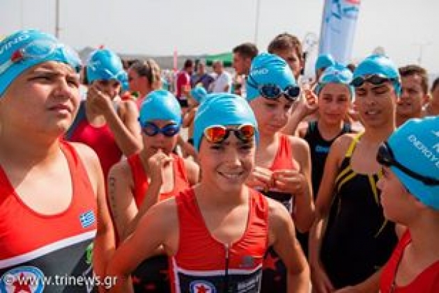 &Delta;&Epsilon;&Lambda;&Tau;&Iota;&Omicron; &Tau;&Upsilon;&Pi;&Omicron;&Upsilon; - 55 &pi;&alpha;&iota;&delta;&iota;ά &sigma;&tau;&omicron; 1&omicron; &Pi;&alpha;&iota;&delta;&iota;&kappa;ό &kappa;&alpha;&lambda;&omicron;&kappa;&alpha;&iota;&rho;&iota;&nu;ό  &kappa;&alpha;&mu;&pi; &tau;&omicron;&upsilon; &tau;&rho;&iota;ά&theta;&lambda;&omicron;&upsilon;, &sigma;&tau;&omicron; &Lambda;&omicron;&upsilon;&tau;&rho;ά&kappa;&iota;