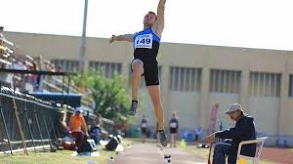 &Omicron; &Nu;ί&kappa;&omicron;&sigmaf; &Kappa;&alpha;&psi;ή&sigmaf; &sigma;&eta;&mu;&epsilon;ί&omega;&sigma;&epsilon; 7,61 &mu;. &sigma;&tau;&omicron; &Gamma;&epsilon;&rho;&epsilon;&beta;ά&nu;