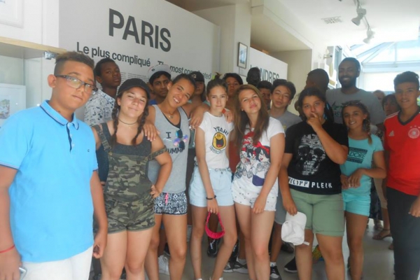 &Gamma;ά&lambda;&lambda;&omicron;&iota; &delta;ά&sigma;&kappa;&alpha;&lambda;&omicron;&iota; &kappa;&alpha;&iota; &mu;&alpha;&theta;&eta;&tau;έ&sigmaf; &alpha;&pi;ό &tau;&omicron; Coll&egrave;ge Vitagliano &tau;&eta;&sigmaf; &Mu;&alpha;&sigma;&sigma;&alpha;&lambda;ί&alpha;&sigmaf; &epsilon;&pi;&iota;&sigma;&kappa;έ&phi;&tau;&eta;&kappa;&alpha;&nu; &tau;&omicron; &Mu;&omicron;&upsilon;&sigma;&epsilon;ί&omicron; &Mu;&alpha;&rho;&alpha;&theta;&omega;&nu;ί&omicron;&upsilon; &Delta;&rho;ό&mu;&omicron;&upsilon;