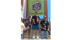 3&omicron; &Omicron;&rho;&epsilon;&iota;&nu;ό &tau;&rho;έ&xi;&iota;&mu;&omicron; "&Alpha;&Rho;&Kappa;&Tau;&Omicron;&Sigma;" Trail