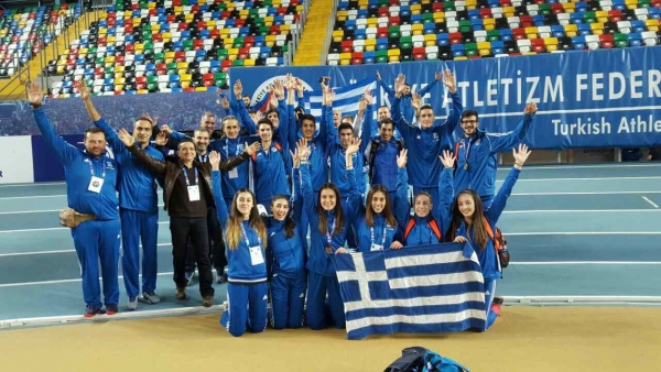 &Omicron;&iota; &alpha;&theta;&lambda;&eta;&tau;έ&sigmaf; &tau;&omicron;&upsilon; &mu;έ&lambda;&lambda;&omicron;&nu;&tau;&omicron;&sigmaf; έ&delta;&epsilon;&iota;&xi;&alpha;&nu; &tau;&omicron;&nu; &delta;&rho;ό&mu;&omicron;