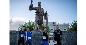 Run Messinia: &Sigma;&upsilon;&gamma;&kappa;&iota;&nu;&eta;&tau;&iota;&kappa;έ&sigmaf; &sigma;&tau;&iota;&gamma;&mu;έ&sigmaf; &sigma;&tau;&omicron;&nu; &alpha;&gamma;ώ&nu;&alpha; &gamma;&iota;&alpha; &tau;&eta;&nu; &Epsilon;&lambda;&epsilon;&upsilon;&theta;&epsilon;&rho;ί&alpha;