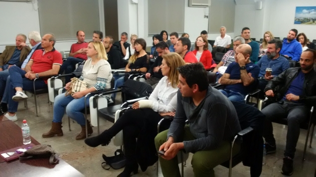 &Delta;&Epsilon;&Lambda;&Tau;&Iota;&Omicron; &Tau;&Upsilon;&Pi;&Omicron;&Upsilon; - &Epsilon;&nu;&eta;&mu;&epsilon;&rho;&omega;&tau;&iota;&kappa;ή &epsilon;&kappa;&delta;ή&lambda;&omega;&sigma;&eta; &alpha;&pi;ό &tau;&omicron;&nu; &Sigma;ύ&lambda;&lambda;&omicron;&gamma;&omicron; &laquo;&Tau;&rho;&alpha;&chi;ί&nu;&alpha;&raquo;, &mu;&epsilon; &theta;έ&mu;&alpha; "&Alpha;&theta;&lambda;&eta;&tau;&iota;&sigma;&mu;ό&sigmaf; &kappa;&alpha;&iota; &Upsilon;&gamma;&epsilon;ί&alpha;"