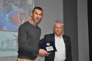 &Delta;&Epsilon;&Lambda;&Tau;&Iota;&Omicron; &Tau;&Upsilon;&Pi;&Omicron;&Upsilon; - &Epsilon;&kappa;&delta;ή&lambda;&omega;&sigma;&eta; &kappa;&omicron;&pi;ή&sigmaf; &pi;ί&tau;&alpha;&sigmaf; &kappa;&alpha;&iota; &beta;&rho;&alpha;&beta;&epsilon;ύ&sigma;&epsilon;&iota;&sigmaf; &tau;&omicron;&upsilon; &Sigma;&Alpha;&Phi;&Alpha;&Nu;&Sigma;