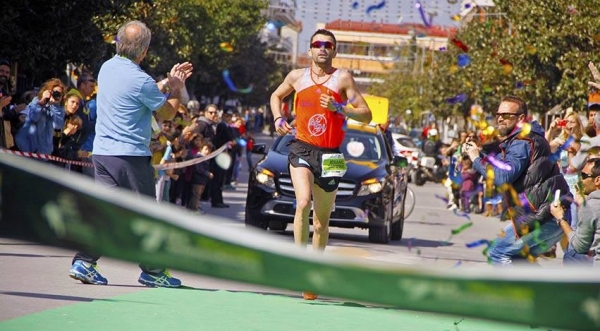 &Delta;&Epsilon;&Lambda;&Tau;&Iota;&Omicron; &Tau;&Upsilon;&Pi;&Omicron;&Upsilon; - &Gamma;&iota;&alpha; &tau;&eta;&nu; &pi;&rho;&omega;&tau;&iota;ά &kappa;&alpha;&iota; &tau;&omicron; &rho;&epsilon;&kappa;ό&rho; &omicron; &Mu;&iota;&chi;ά&lambda;&eta;&sigmaf; &Pi;&alpha;&rho;&mu;ά&kappa;&eta;&sigmaf; &sigma;&tau;&omicron;&nu; &Gamma;ύ&rho;&omicron; &Lambda;ί&mu;&nu;&eta;&sigmaf; &Iota;&omega;&alpha;&nu;&nu;ί&nu;&omega;&nu;