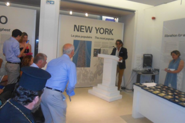 &Omicron; &Delta;ή&mu;&alpha;&rho;&chi;&omicron;&sigmaf; &Mu;&alpha;&rho;&alpha;&theta;ώ&nu;&omicron;&sigmaf; &kappa;&omicron;&sigmaf; &Eta;&lambda;ί&alpha;&sigmaf; &Psi;&eta;&nu;ά&kappa;&eta;&sigmaf; &tau;ί&mu;&eta;&sigma;&epsilon; &tau;&omicron;&upsilon;&sigmaf; &Epsilon;&theta;&epsilon;&lambda;&omicron;&nu;&tau;έ&sigmaf; &Kappa;&alpha;&theta;&eta;&gamma;&eta;&tau;έ&sigmaf; &kappa;&alpha;&iota; &Gamma;&rho;&alpha;&mu;&mu;&alpha;&tau;&epsilon;&iota;&alpha;&kappa;ή&sigmaf; &upsilon;&pi;&omicron;&sigma;&tau;ή&rho;&iota;&xi;&eta;&sigmaf; &tau;&omega;&nu; &Delta;ύ&omicron; &Kappa;&omicron;&iota;&nu;&omega;&nu;&iota;&kappa;ώ&nu; &Phi;&rho;&omicron;&nu;&tau;&iota;&sigma;&tau;&eta;&rho;ί&omega;&nu; &tau;&omicron;&upsilon; &Delta;ή&mu;&omicron;&upsilon;