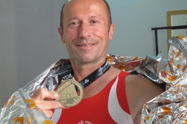 &Delta;&Epsilon;&Lambda;&Tau;&Iota;&Omicron; &Tau;&Upsilon;&Pi;&Omicron;&Upsilon; - &Sigma;&tau;&omicron;&nu; &Mu;&alpha;&rho;&alpha;&theta;ώ&nu;&iota;&omicron; &tau;&eta;&sigmaf; &Beta;&alpha;&lambda;έ&nu;&theta;&iota;&alpha; &omicron; &Alpha;&nu;&tau;ώ&nu;&eta;&sigmaf; &Kappa;&omicron;&upsilon;&kappa;&omicron;&upsilon;&tau;έ&gamma;&omicron;&sigmaf;