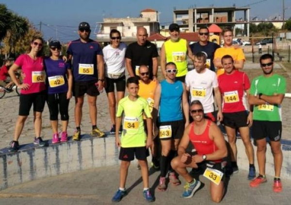 &Delta;&Epsilon;&Lambda;&Tau;&Iota;&Omicron; &Tau;&Upsilon;&Pi;&Omicron;&Upsilon; - &Sigma;&upsilon;&mu;&mu;&epsilon;&tau;&omicron;&chi;έ&sigmaf; &tau;&omega;&nu; &alpha;&theta;&lambda;&eta;&tau;ώ&nu; &tau;&omicron;&upsilon; &Phi;ί&lambda;&alpha;&nu;&delta;&rho;&omicron;&upsilon; &sigma;&tau;&omicron; 2&omicron; &Kappa;&omicron;ύ&kappa;&omicron; Trail Race 2017