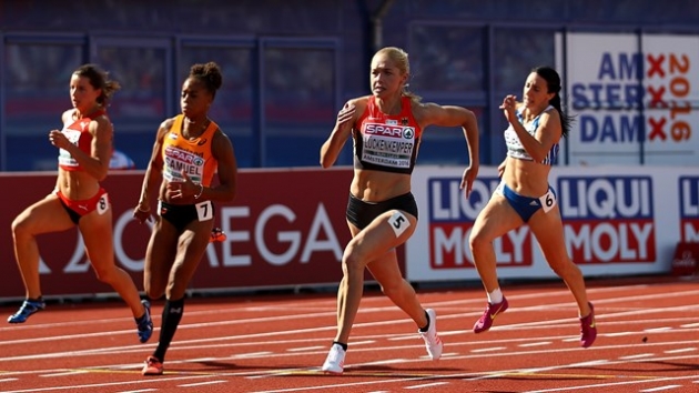 &Alpha;&mu;&sigma;&tau;&epsilon;&rho;&nu;&tau;&alpha;&mu; 2016: &Tau;&alpha; &kappa;&omicron;&rho;ί&tau;&sigma;&iota;&alpha; &tau;&eta;&sigmaf; 4&Chi;100 &mu;. έ&mu;&epsilon;&iota;&nu;&alpha;&nu; &mu;&alpha;&kappa;&rho;&iota;ά &alpha;&pi;ό &tau;&omicron;&nu; &sigma;&tau;ό&chi;&omicron; &tau;&omicron;&upsilon;&sigmaf;