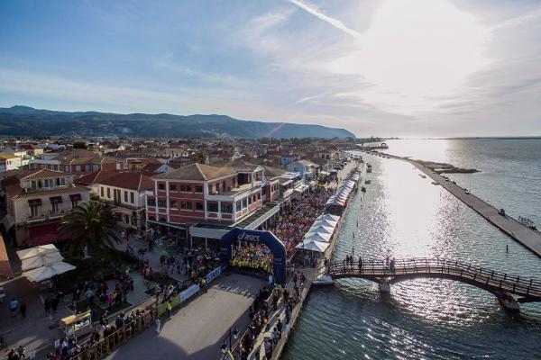 &Delta;&Epsilon;&Lambda;&Tau;&Iota;&Omicron; &Tau;&Upsilon;&Pi;&Omicron;&Upsilon; - &Eta; D-Marin &mu;&epsilon; &tau;&eta;&nu; &mu;&alpha;&rho;ί&nu;&alpha; &Lambda;&epsilon;&upsilon;&kappa;ά&delta;&alpha;&sigmaf; &omega;&sigmaf; &mu;έ&gamma;&alpha;&sigmaf; &chi;&omicron;&rho;&eta;&gamma;ό&sigmaf; &tau;&omicron;&upsilon; &Pi;&rho;ά&sigma;&iota;&nu;&omicron;&upsilon; &Eta;&mu;&iota;&mu;&alpha;&rho;&alpha;&theta;&omega;&nu;ί&omicron;&upsilon;