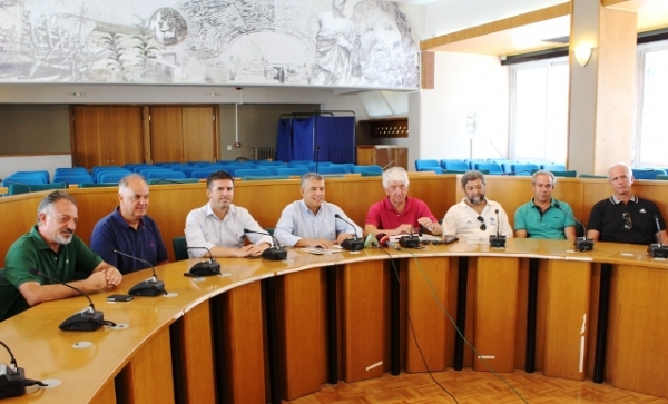 &Sigma;&upsilon;&nu;έ&nu;&tau;&epsilon;&upsilon;&xi;&eta; - &Epsilon;&kappa;&kappa;ί&nu;&eta;&sigma;&eta; &gamma;&iota;&alpha; &tau;&omicron; &pi;&rho;&omega;&tau;ά&theta;&lambda;&eta;&mu;&alpha; &Nu;έ&omega;&nu; &sigma;&tau;&eta; &Lambda;ά&rho;&iota;&sigma;&alpha;. &Alpha;&gamma;&omicron;&rho;&alpha;&sigma;&tau;ό&sigmaf;, &nu;&alpha; &gamma;&epsilon;&mu;ί&sigma;&omicron;&upsilon;&mu;&epsilon; &tau;&omicron; &Alpha;&lambda;&kappa;&alpha;&zeta;ά&rho;