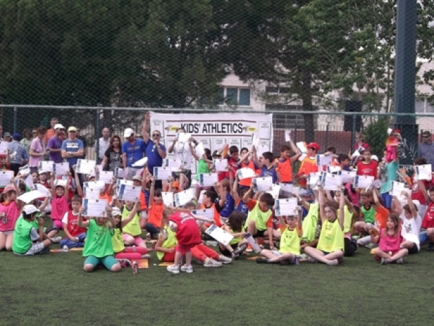 &Eta; &omicron;&mu;&omicron;&sigma;&pi;&omicron;&nu;&delta;ί&alpha; &sigma;&tau;&eta;&nu; &pi;&rho;ώ&tau;&eta; &gamma;&rho;&alpha;&mu;&mu;ή &epsilon;&kappa;&tau;έ&lambda;&epsilon;&sigma;&eta;&sigmaf; &tau;&omicron;&upsilon; Kids Athletics &kappa;&alpha;&iota; &tau;&alpha; &epsilon;&pi;ό&mu;&epsilon;&nu;&alpha; &chi;&rho;ό&nu;&iota;&alpha;