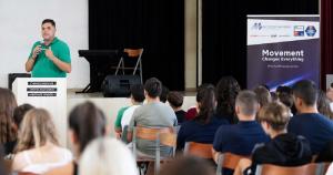 &Omicron; Ό&mu;&iota;&lambda;&omicron;&sigmaf; &Mu;&Omicron;&Tau;&Omicron;&Delta;&Upsilon;&Nu;&Alpha;&Mu;&Iota;&Kappa;&Eta; &kappa;&omicron;&nu;&tau;ά &sigma;&tau;&eta; &nu;έ&alpha; &gamma;&epsilon;&nu;&iota;ά &tau;&eta;&sigmaf; &Sigma;&alpha;&nu;&tau;&omicron;&rho;ί&nu;&eta;&sigmaf;