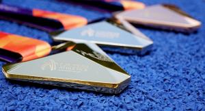 &Beta;&epsilon;&rho;&omicron;&lambda;ί&nu;&omicron; 2018: &Eta; &chi;ώ&rho;&alpha; &mu;&alpha;&sigmaf; &sigma;&tau;&eta;&nu; 4&eta; &theta;έ&sigma;&eta; &tau;&omicron;&upsilon; &pi;ί&nu;&alpha;&kappa;&alpha; &mu;&epsilon;&tau;&alpha;&lambda;&lambda;ί&omega;&nu;