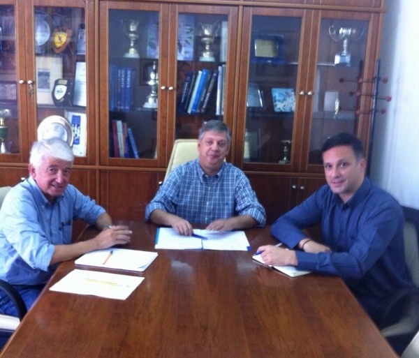 &Mu;ί&alpha; &alpha;&kappa;ό&mu;&eta; &sigma;&upsilon;&nu;&epsilon;&rho;&gamma;&alpha;&sigma;ί&alpha; &Sigma;&Epsilon;&Gamma;&Alpha;&Sigma; &kappa;&alpha;&iota; &Pi;&epsilon;&rho;&iota;&phi;έ&rho;&epsilon;&iota;&alpha; &Alpha;&tau;&tau;&iota;&kappa;ή&sigmaf;